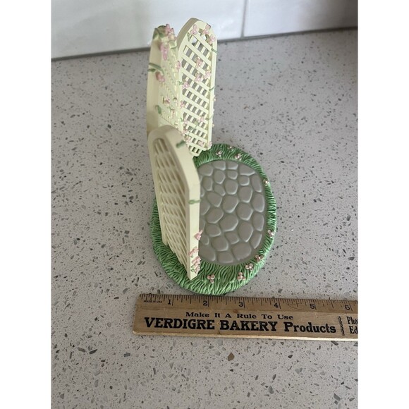 Precious Moments Collection Bridal Party Trellis Cake Topper Figure Not Included - Picture 10 of 10